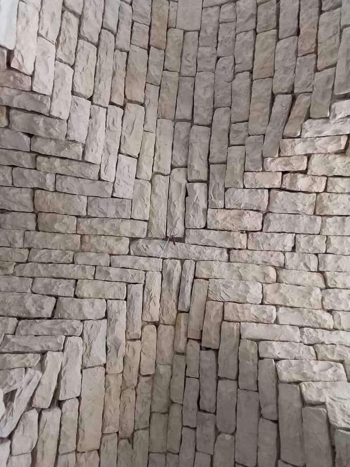 Natursteinmauerwerk und Kunstbauten
