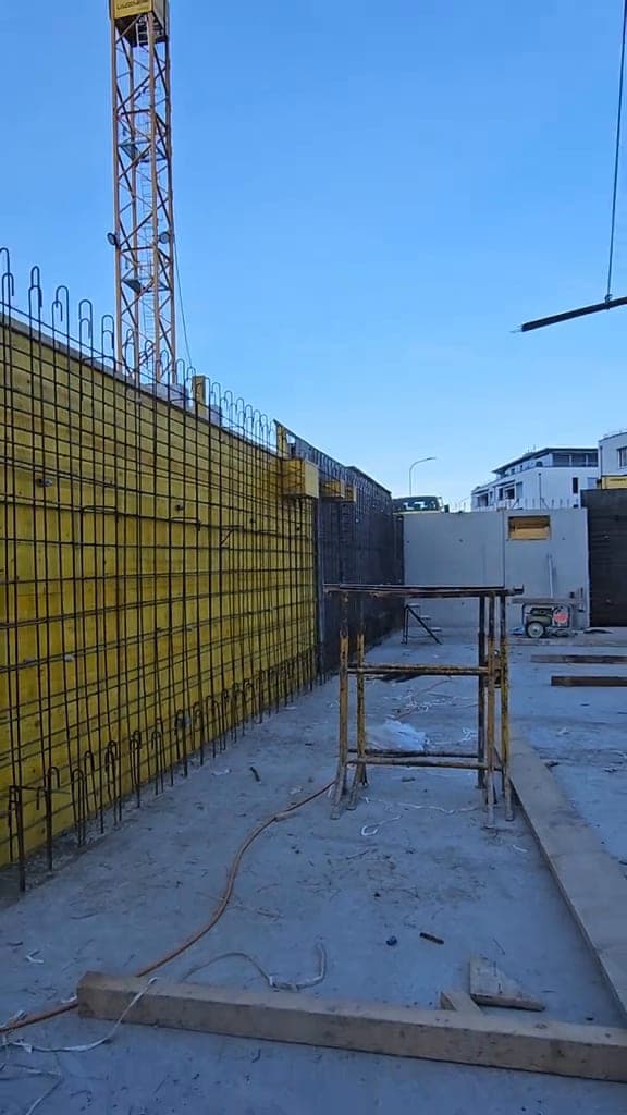 Columns, foundations and base slabs